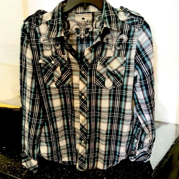 Men’s Buckle Button Up Shirt - Picture 1 of 3